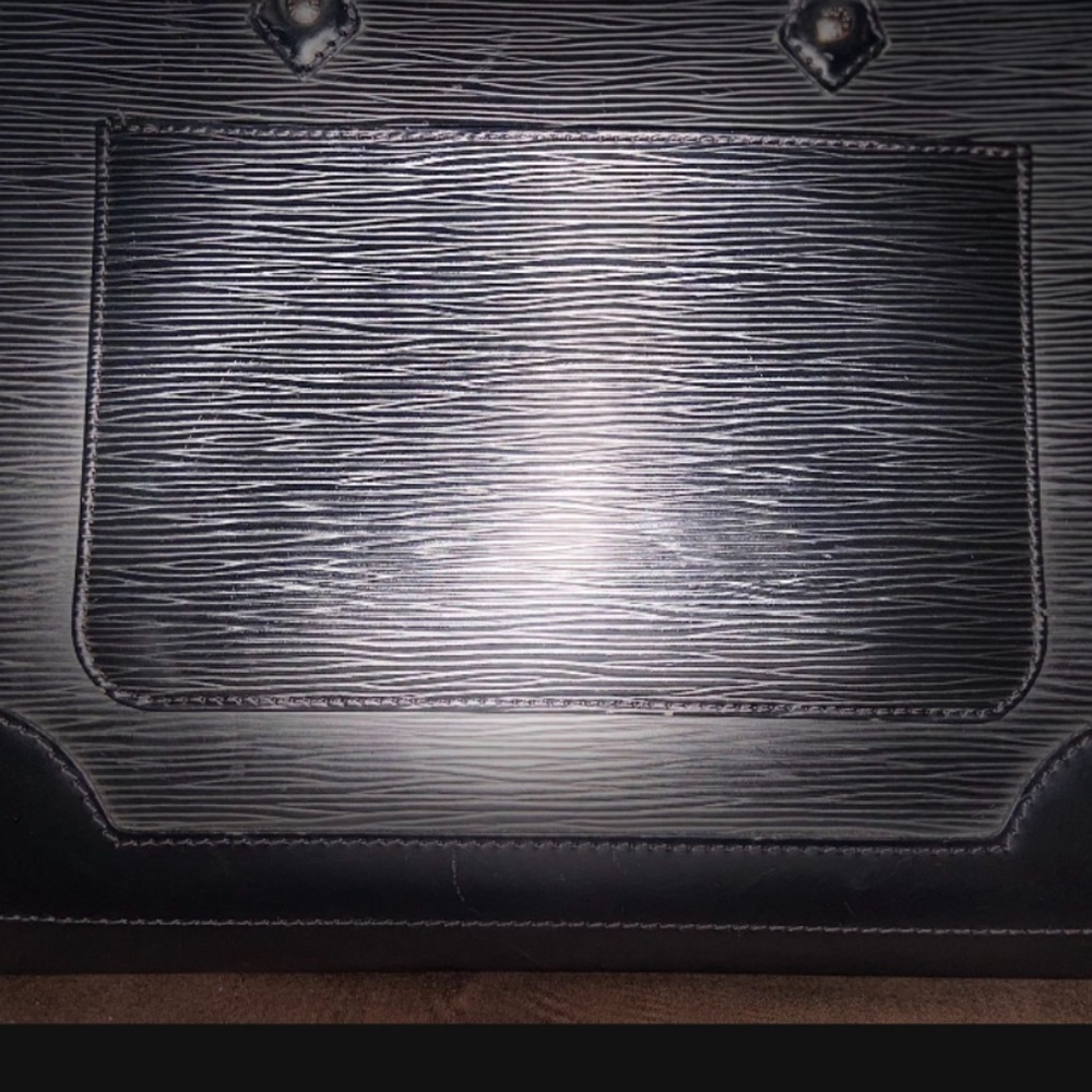 Authentic Louis Vuitton, black inside and out used no box - Picture 6 of 14